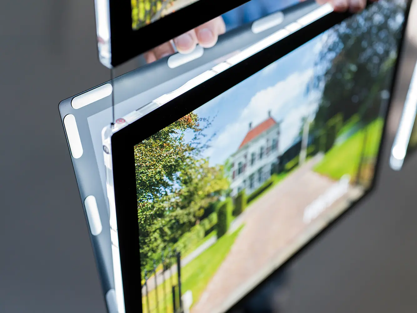 DISPLAY IT LED Display Motiv hinten einlegen