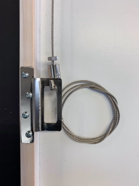 Aufhänge-Set für schwere Bilder mit Holzbilderrahmen